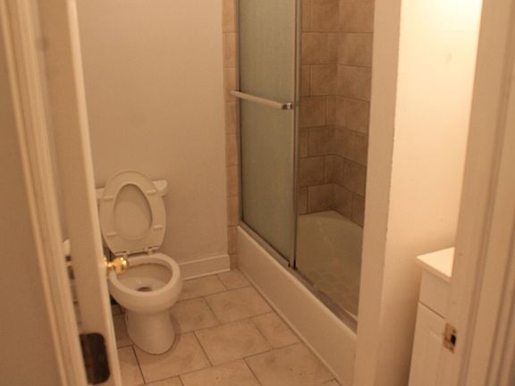 4th image of 3420 N Sheffield Ave APT 2