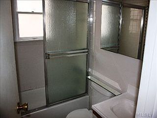 3rd image of 523 E Pine St