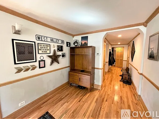1354 W Carmen Ave #1F — Photo 12
