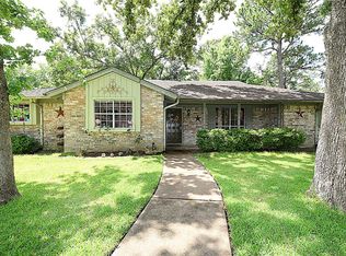 1006 Woodfield Ln, Houston, TX 77073