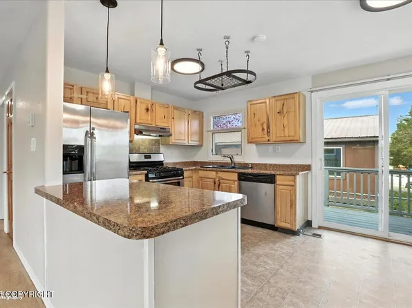 3634 E 16th Ave, Anchorage, AK 99508