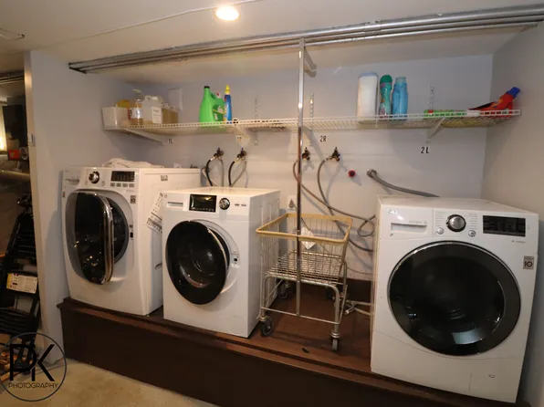 18-77 Linden Street image 16 of 17