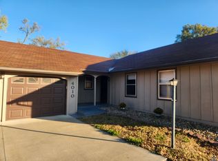 4010 NW Pocahontas Dr, Topeka, KS 66618