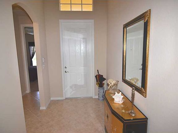 3rd image of 6427 Lennox Ln