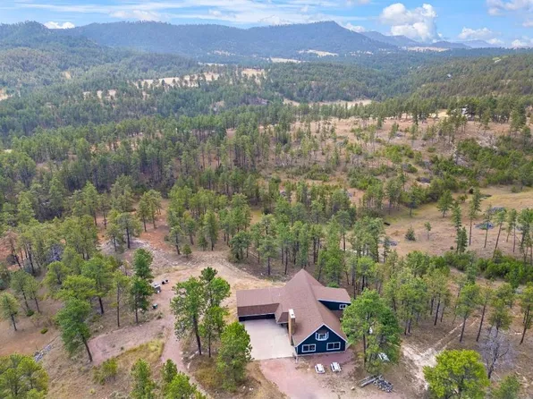 27546 Cascade Rd, Hot Springs, SD 57747