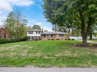 3885 Hugh St NW, Uniontown, OH 44685