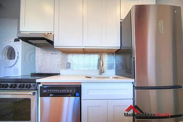 Rented by Metropolitan Realty | media 5