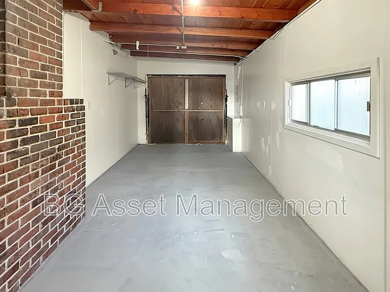 1526 Visalia Ave — Photo 21