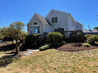 33 Hilltop Ave, Plymouth, MA 02360
