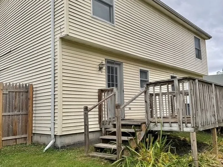 120 Hinsdale St — Photo 27