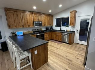 170 N Pine View Dr, Central, UT 84722