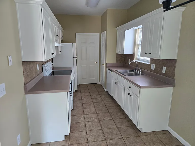 5315 Cottage Ln — Photo 11