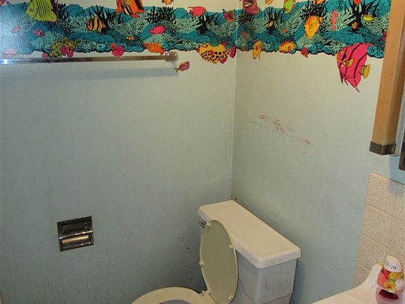 5th image of 205 Gruenwald Ave
