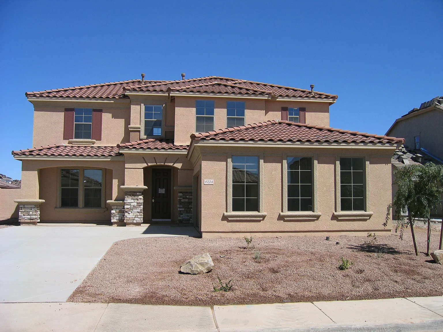 5 bed, 2888 sqft, $2,645 — Photo 1