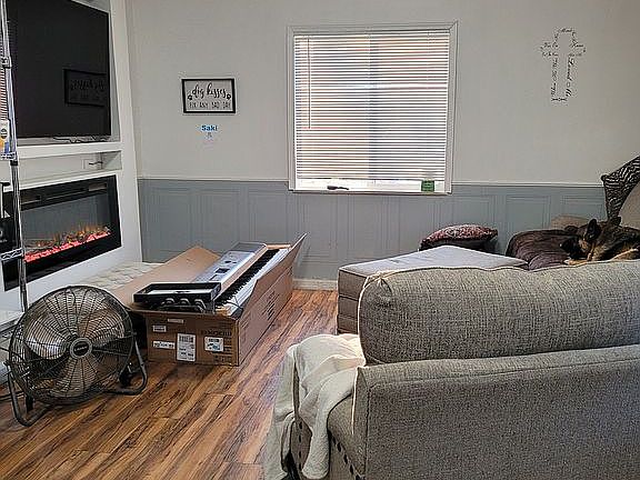 13 x 25 Studio or Master Bed