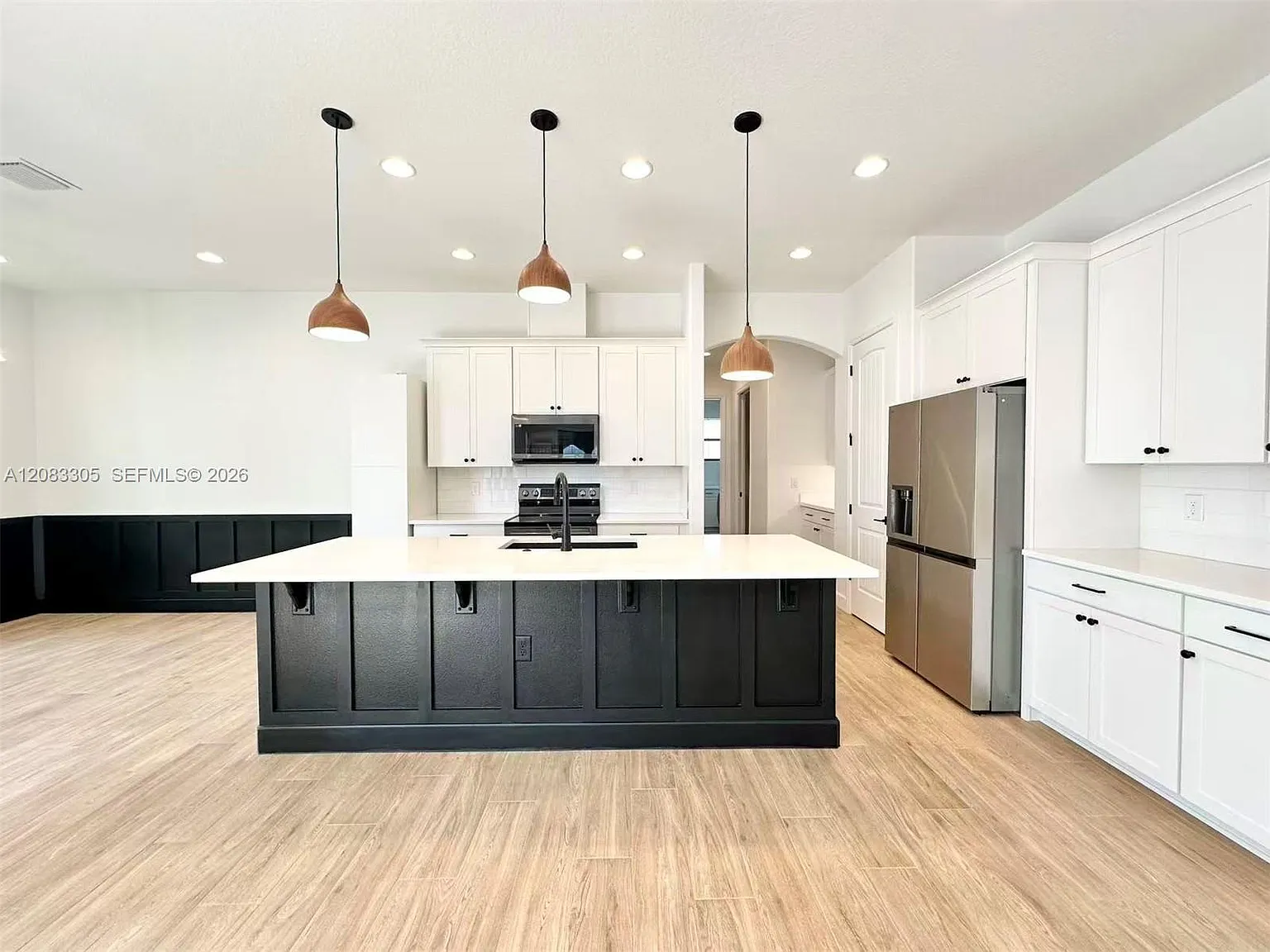 3 bed, 2.5 bath, $3,350 — Photo 2