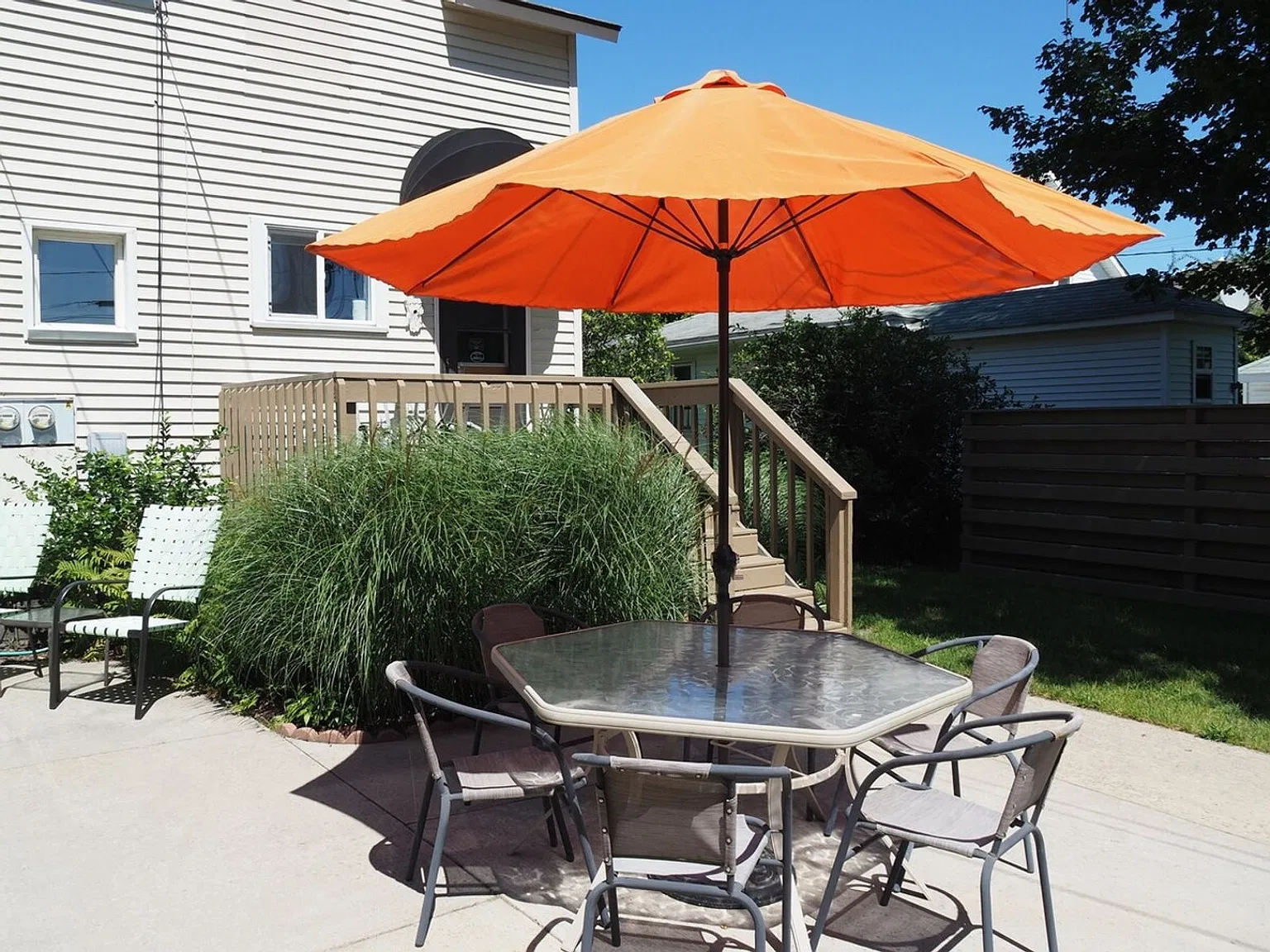 2 bed, 800 sqft, $1,500 — Photo 1