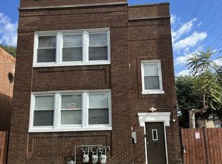 47 S 20th Ave, Maywood, IL 60153