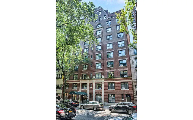 Sold by Douglas Elliman | media 15