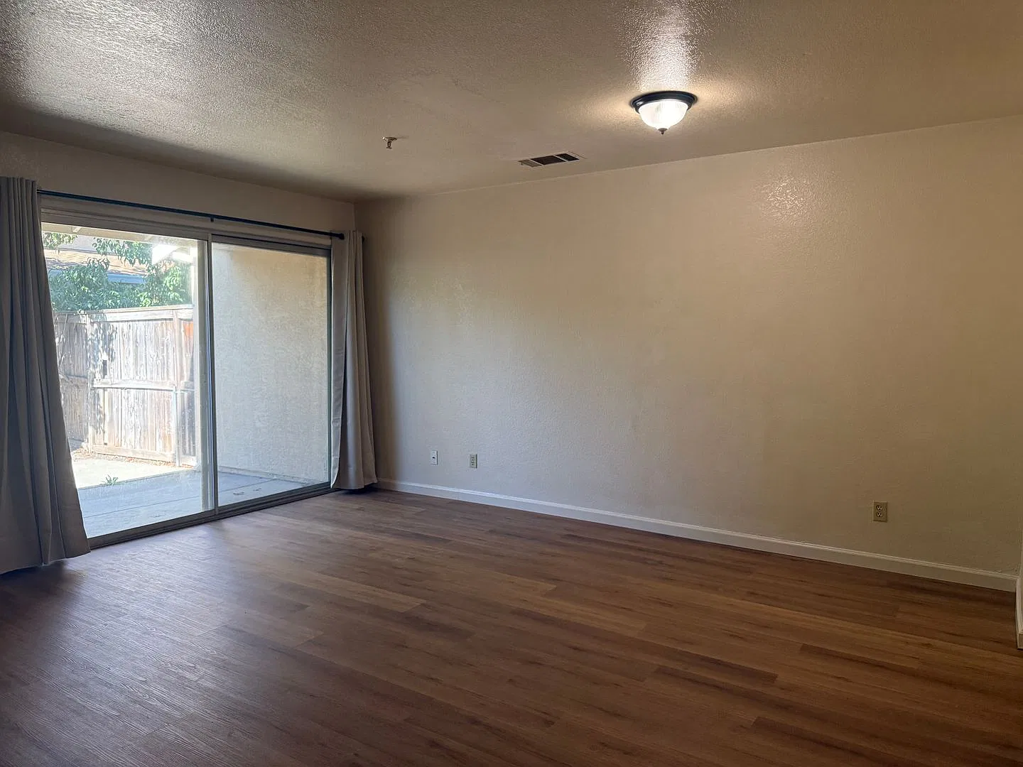 1941 Grande Cir., #69 — Photo 2