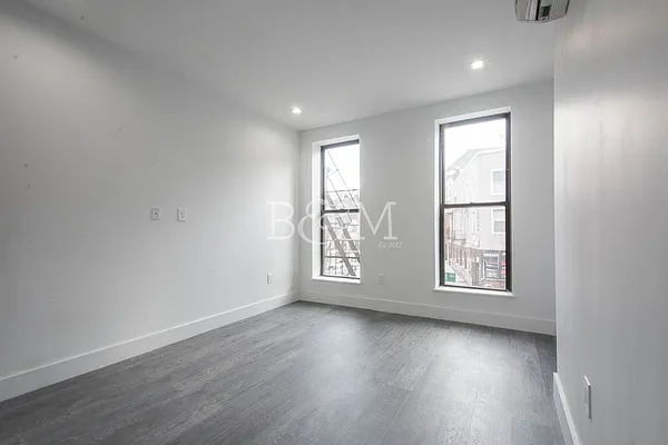 Rented by Brick&Mortar | media 18