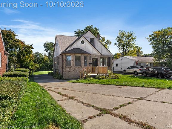 5th image of 29344 Utica Rd