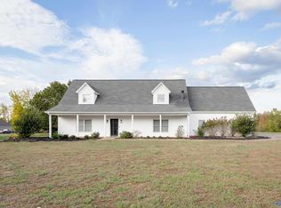 195 Oxford Dr, Killen, AL 35645