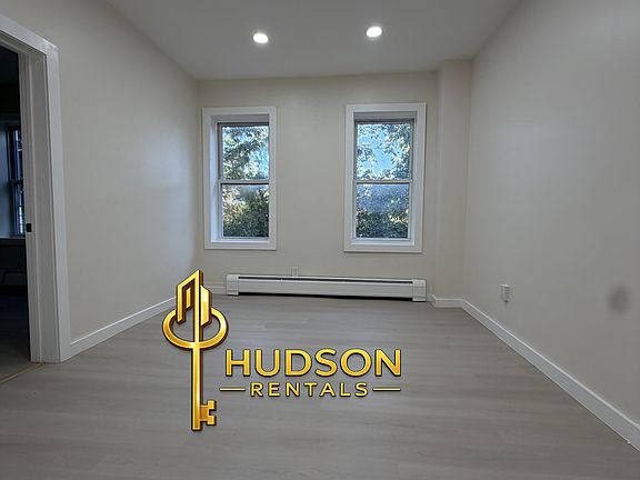 2nd image of 346 Princeton Ave APT 3
