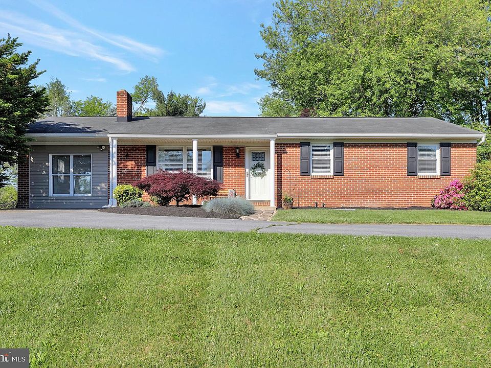 1st image of 113 Greenwood Dr