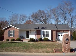 1428 Buchanan Dr, Clarksville, TN 37042