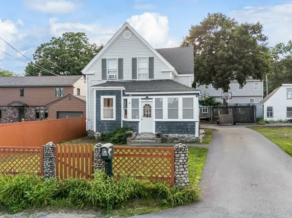 10 Grant St, Dracut, MA 01826