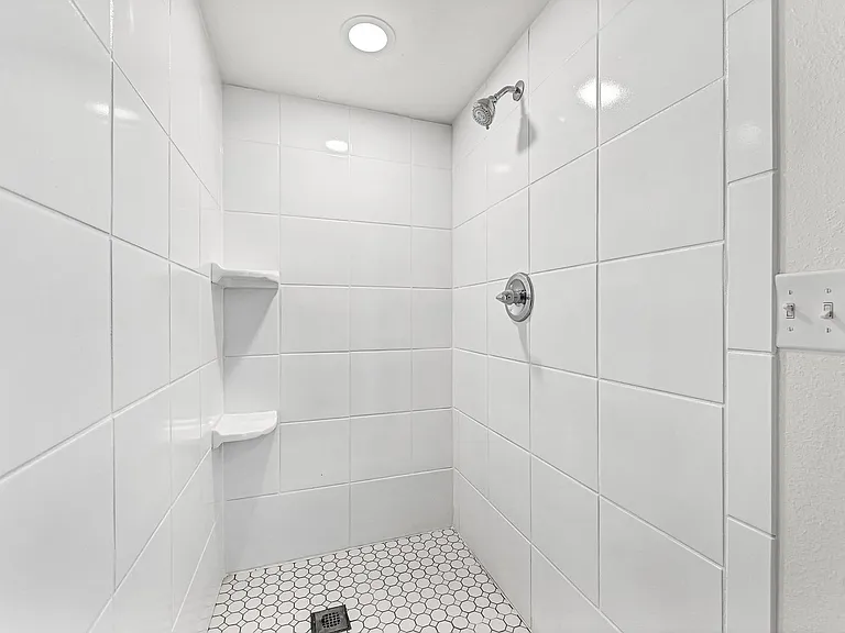 14793 Dutchmans Dr — Photo 11