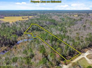 318 Clearview Dr, Holly Ridge, NC 28445