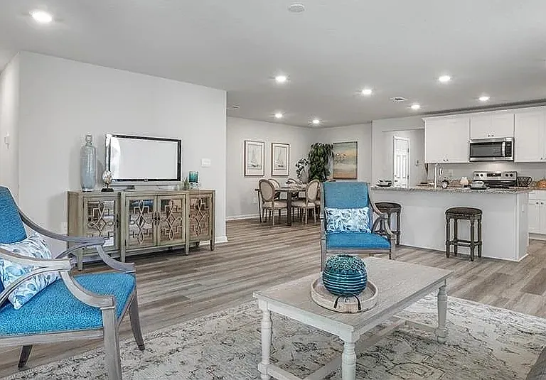 10555 Lowell St W — Photo 14