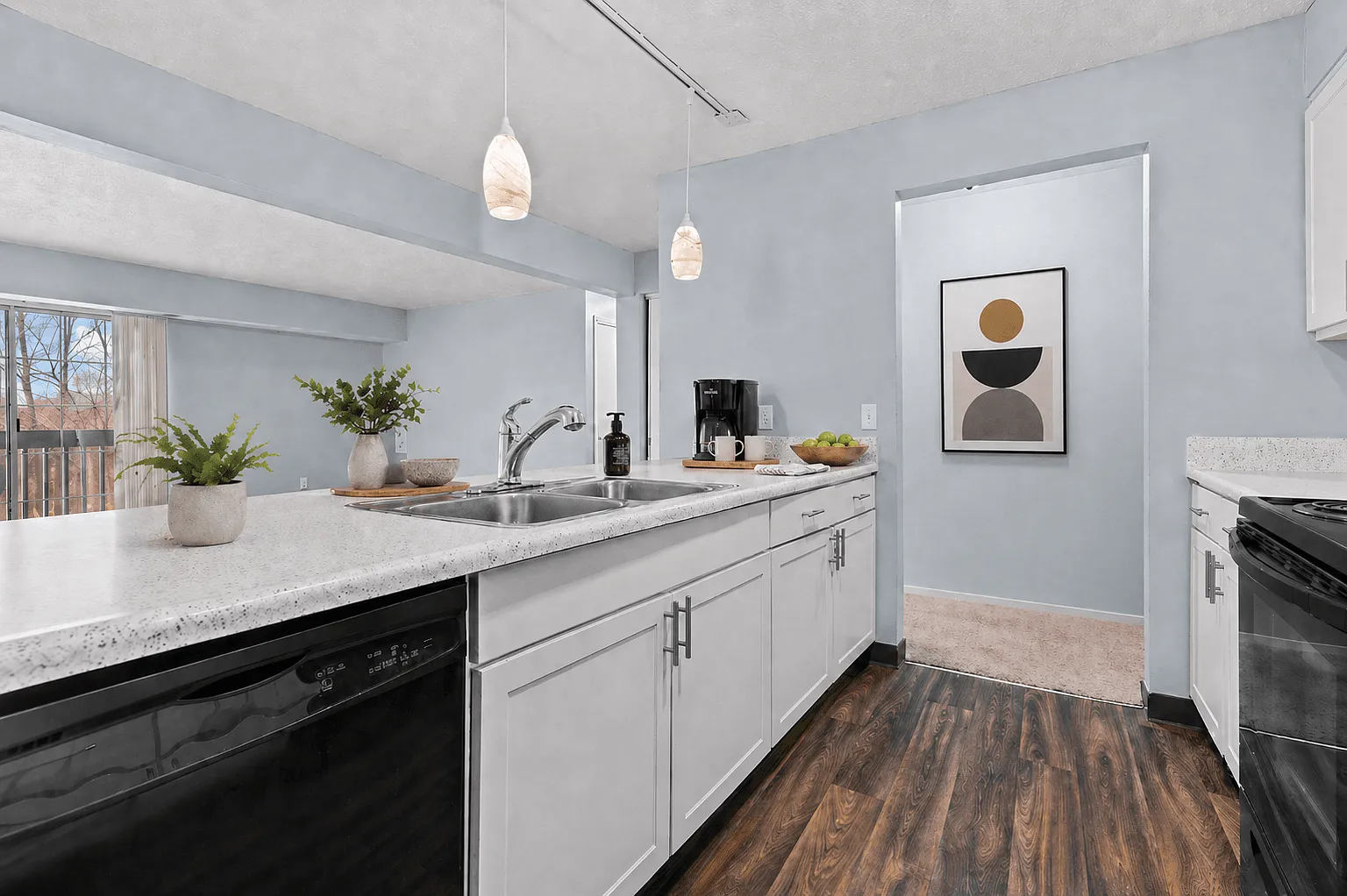 Fairfax Apartments - Lansing, MI — Photo 3