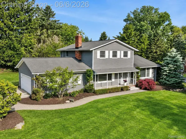 5330 Aintree Rd, Rochester, MI 48306