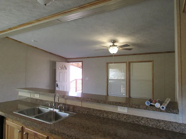 5211 W Pontiac St — Photo 14