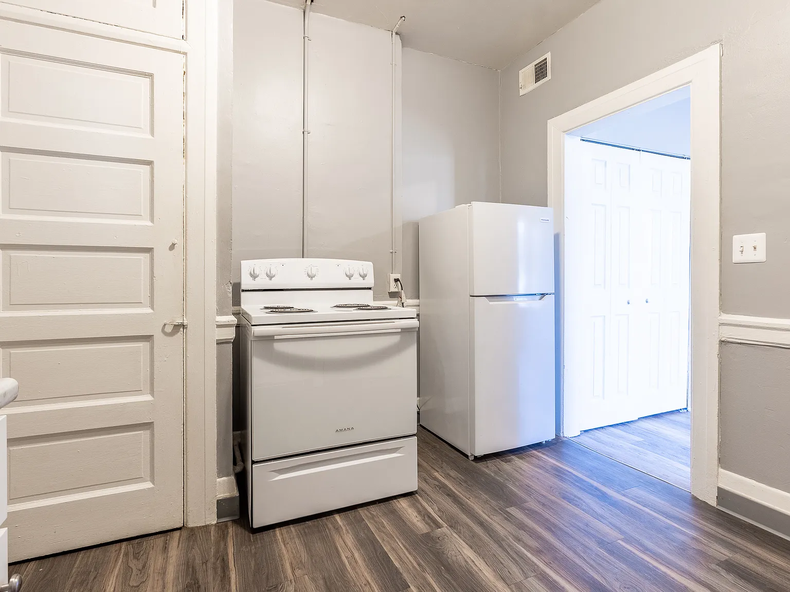 Studio, 600 sqft, $725 — Photo 4