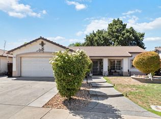 700 Gamay Ave, Madera, CA 93637