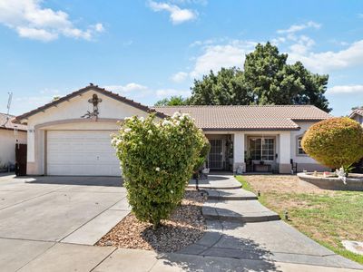 700 Gamay Ave, Madera, CA, 93637