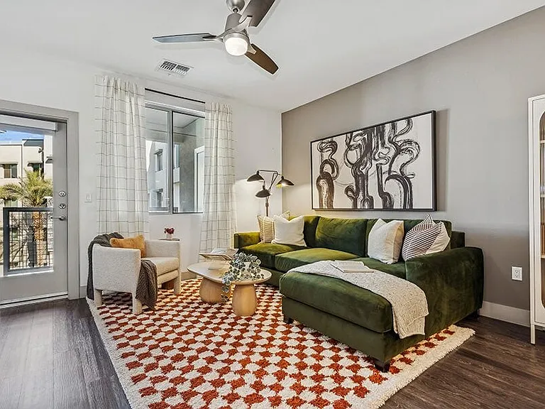 The District at Scottsdale Apartments — Photo 10