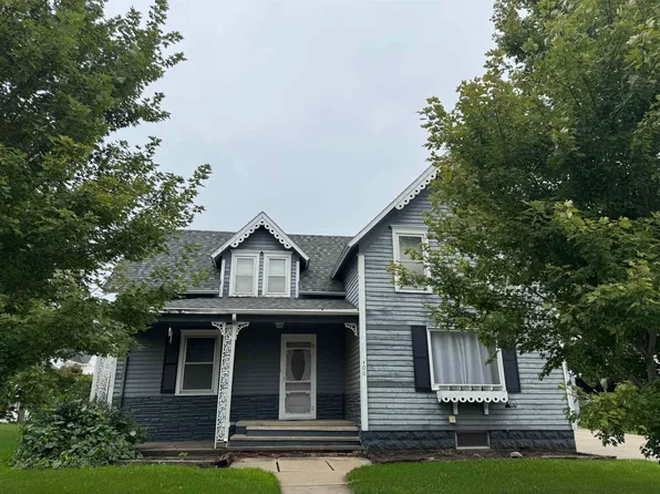 406 Oak St, Wakefield, NE 68784