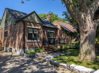 258 College St, Kingston, ON K7L 4M2