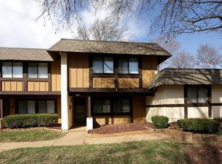 2619 Hampton Rd, Saint Charles, MO 63303