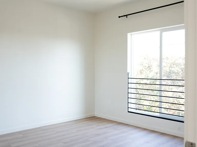 5259 Lexington Ave #3 — Photo 10