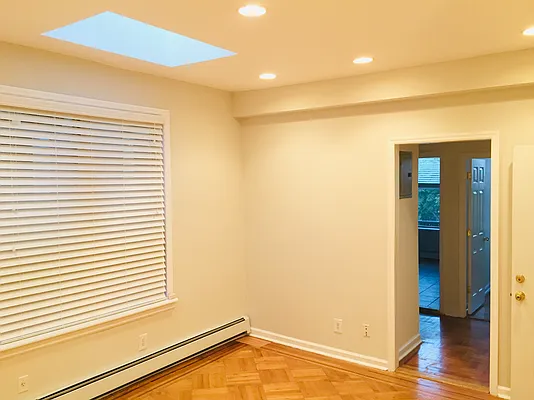 Rented by Owner | media 30