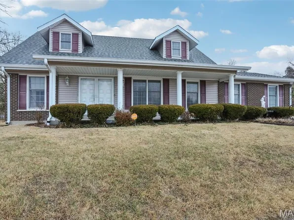 3805 Combraille Ct, Florissant, MO 63034