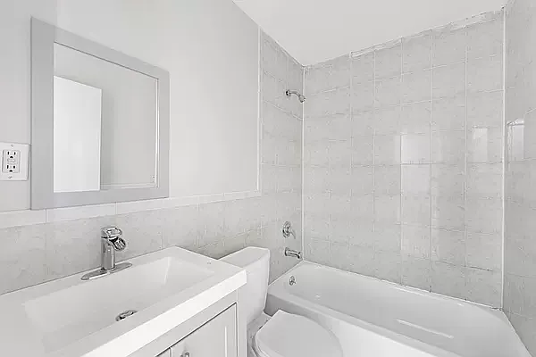 Rented by Friedman Mayer, LREB | media 18