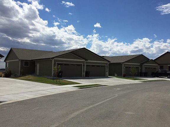 3rd image of 6428 Southern Bluffs Ln