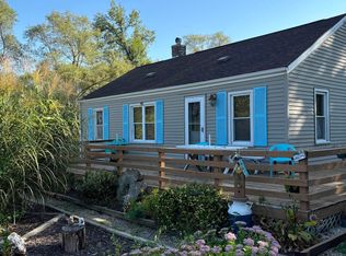 1526 Spring Bay Rd, East Peoria, IL 61611